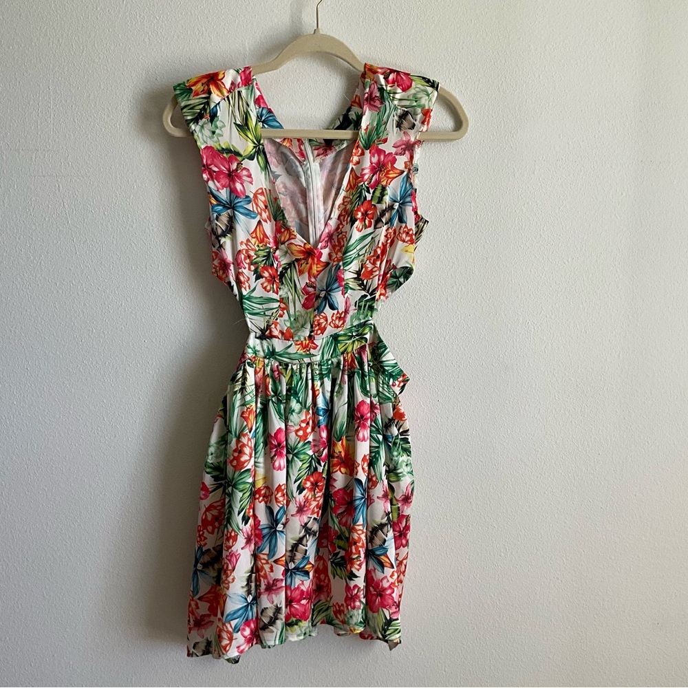 Cals Vibrant Tropical Floral Mini Dress Small